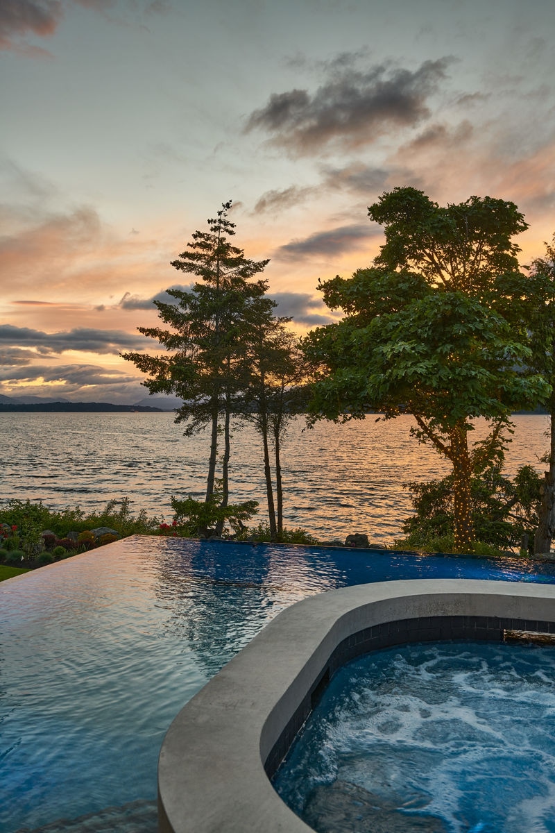 infinity pool overlooking ocean